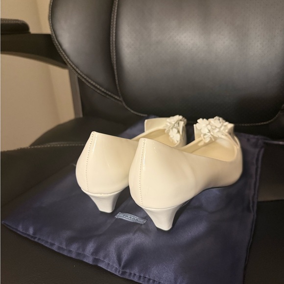 Prada- bunny flora kitten heels - Picture 4 of 5